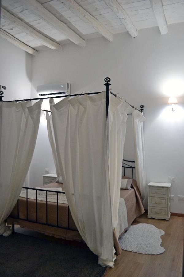 Dimora Castelli Hotel ปาแลร์โม ภายนอก รูปภาพ