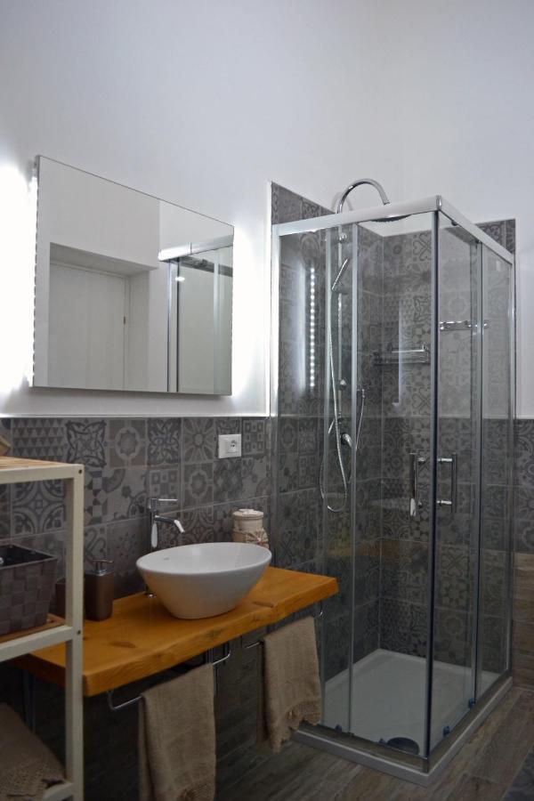 Dimora Castelli Hotel ปาแลร์โม ภายนอก รูปภาพ